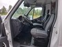 Renault Master T35 2.3 dCi L2H2 Airco Navi Camera Trekhaak Cruise Control Pdc Carkitt Schuifdeur Betonplex vloer Lat om Lat Dakdrager met trap Nette Master, goed onderhouden!