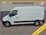 Renault Master T35 2.3 dCi L2H2 Airco Navi Camera Trekhaak Cruise Control Pdc Carkitt Schuifdeur Betonplex vloer Lat om Lat Dakdrager met trap Nette Master, goed onderhouden!