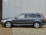 Volvo V70 2.4 D5 Summum /Automaat/Stoelverwarming/Leer/Xenon!