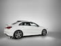 Mercedes-Benz A-klasse 250 Premium Plus AMG-Line (Dealer OnderH, Panorama, Sfeerverlichting, Camera, StoelV, PDC V+A, Etc)
