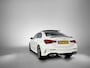Mercedes-Benz A-klasse 250 Premium Plus AMG-Line (Dealer OnderH, Panorama, Sfeerverlichting, Camera, StoelV, PDC V+A, Etc)
