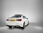Mercedes-Benz A-klasse 250 Premium Plus AMG-Line (Dealer OnderH, Panorama, Sfeerverlichting, Camera, StoelV, PDC V+A, Etc)