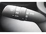 Mazda 2 Hybrid 1.5 Agile Toyota Yaris l Apple Carplay/ Android auto l Keyless l Automaat l Cruise control l Stuur- en Stoelverwarming VDL auto