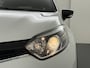 Renault Captur 1.2TCe 119PK Automaat Trekhaak Navi Ecc Camera Cruise Control Pdc Xmod Stoelverwarming Lmv 17" Privacy Glas Bluetooth Keyless Regn-Lichtsensor