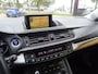 Lexus CT 200h Hybrid | AUTOMAAT | DEALER ONDERHOUDEN | TREKHAAK | LEDER | CRUISE CONTROL | CAMERA | NAVIGATIE | VIERSEIZOENEN BANDEN |