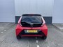 Toyota Aygo 1.0 VVT-i x-cite | Bi-tone | 1e eigenaar en dealeronderhouden |