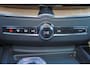 Volvo XC60 T6 Plug-in hybrid AWD Ultra Dark - Luchtvering - Panorama/schuifdak - IntelliSafe Assist & Surround - 360º Camera - Harman/Kardon audio - Adaptieve LED koplampen - Nappaleder - Verwarmde voorstoelen, stuur & achterbank - Stoelventilatie - Parkeersensoren voor & achter - Elektr. bedienb. voorstoelen met geheugen - Draadloze tel. lader - 22' LMV