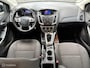 Ford Focus Wagon 1.0 EcoBoost Edition | 101 PK | NL Auto | Navi | Trekhaak | Airco | Verwarmbare voorruit | Bluetooth | Parkeersensoren | Lichtmetaal | Nette-Staat |