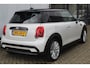 MINI Cooper Mini 1.5 Camden Go Edition Stoelverwarming l Apple carplay/ Android auto l Cruise control l Sfeerverlichting VDL auto