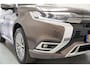 Mitsubishi Outlander 2.4 PHEV Intense+ [ Schuifdak Apple/Android Leder/Alcantara ]