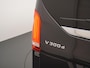 Mercedes-Benz V-klasse 300d DC 4MATIC AMG / Avantgarde L2 | Panorama - Schuifdak | Trekhaak Afneembaar | 360° Camera | Sfeerverlichting | Stoelverwarming | Elektrische Schuifdeuren |