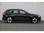 Volvo XC60 T6 350PK Automaat AWD Ultra Dark / Head-up display / Trekhaak/ Harman Kardon audio / Panoramadak / BLIS / Elektrisch bedienbare voorstoelen / Memory seats / Verwarmbare stoelen / Keyless entry /