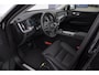 Volvo XC60 T6 350PK Automaat AWD Ultra Dark / Head-up display / Trekhaak/ Harman Kardon audio / Panoramadak / BLIS / Elektrisch bedienbare voorstoelen / Memory seats / Verwarmbare stoelen / Keyless entry /