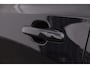 Volvo XC60 T6 350PK Automaat AWD Ultra Dark / Head-up display / Trekhaak/ Harman Kardon audio / Panoramadak / BLIS / Elektrisch bedienbare voorstoelen / Memory seats / Verwarmbare stoelen / Keyless entry /