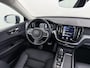 Volvo XC60 2.0 T8 Twin Engine AWD Momentum ELEKTRISCHE TREKHAAK | PANORAMADAK| ELEK. ACHTERKLEP| RIJKLAARPRIJS INCL. 12 MND BOVAG GARANTIE