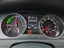 Volkswagen E-Golf E-DITION Navigatie / Parkeersensoren / Voorruitverwarming / LED / Clima / 17"LM
