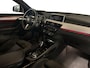 BMW X2 sDrive20i High Executive | M-sportpakket | Black-pack | Stoelverwarming | Navi | Achteruitrijcamera | Stoelverwarming | Climate | Cruise control | Keyless |