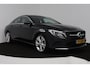 Mercedes-Benz CLA 180 AMG Night Edition Plus (PARKEERSENSOREN, STOELVERWARMING, CRUISE CONTROL, NAVIGATIE)
