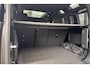 Land Rover Defender 110 2.0 P300e X-Dynamic SE | Elektrisch Panoramadak | Cold Climate Pack | Clear Sight Binnenspiegel |
