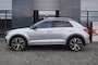 Volkswagen T-Roc 1.5 TSI DSG R-Line 150pk / Trekhaak wegklb./Panodak/ Navi Pro/ IQ LED/19 Inch LM/Camera