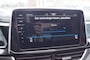 Volkswagen T-Roc 1.5 TSI DSG R-Line 150pk / Trekhaak wegklb./Panodak/ Navi Pro/ IQ LED/19 Inch LM/Camera
