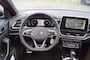 Volkswagen T-Roc 1.5 TSI DSG R-Line 150pk / Trekhaak wegklb./Panodak/ Navi Pro/ IQ LED/19 Inch LM/Camera
