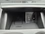 Hyundai Kona Electric EV Comfort Smart 39 kWh Automaat / Apple Carplay Android Auto / Allseason banden / Stuur-, en Stoelverwarming / Facelift / 3 fase Laden / Bluelink Navigatie / Dealer Onderhouden / Adaptief CC / WLTP bereik 305 km Stad 335 km / Keyless Entry/Start /