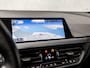 BMW 1-Serie 118i M Sport Automaat (APPLE CARPLAY, M PAKKET, STUUR/STOELVERWARMING, SFEERVERLICHTING, SPORTSTOELEN, GETINT GLAS, CRUISE, NIEUWE APK, NIEUWSTAAT)