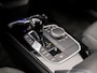 BMW 1-Serie 118i M Sport Automaat (APPLE CARPLAY, M PAKKET, STUUR/STOELVERWARMING, SFEERVERLICHTING, SPORTSTOELEN, GETINT GLAS, CRUISE, NIEUWE APK, NIEUWSTAAT)