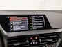 BMW 1-Serie 118i M Sport Automaat (APPLE CARPLAY, M PAKKET, STUUR/STOELVERWARMING, SFEERVERLICHTING, SPORTSTOELEN, GETINT GLAS, CRUISE, NIEUWE APK, NIEUWSTAAT)