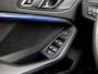 BMW 1-Serie 118i M Sport Automaat (APPLE CARPLAY, M PAKKET, STUUR/STOELVERWARMING, SFEERVERLICHTING, SPORTSTOELEN, GETINT GLAS, CRUISE, NIEUWE APK, NIEUWSTAAT)