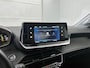 Peugeot e-208 EV Active Pack 50 kWh 136pk | Accu SOH 95% | 1e Eigenaar | Navigatie | Climate Control | Cruise Control | Armsteun | Led koplampen | DAB+ radio | Parkeersensoren | Keyless start | Elektrisch inklapbare spiegels | Regensensor | Automatisch dimlicht | 16" lichtmetalen velgen |