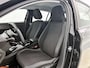 Peugeot e-208 EV Active Pack 50 kWh 136pk | Accu SOH 95% | 1e Eigenaar | Navigatie | Climate Control | Cruise Control | Armsteun | Led koplampen | DAB+ radio | Parkeersensoren | Keyless start | Elektrisch inklapbare spiegels | Regensensor | Automatisch dimlicht | 16" lichtmetalen velgen |