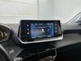 Peugeot e-208 EV Active Pack 50 kWh 136pk | Accu SOH 94,5% | 1e Eigenaar | Navigatie | Climate Control | Cruise Control | Armsteun | DAB+ radio | Parkeersensoren | Keyless start | Elektrisch inklapbare spiegels | Regensensor | Automatisch dimlicht | 16" lichtmetalen velgen |