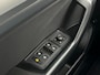Volkswagen T-Roc 1.0 TSI Style Business I Camera I Afn. Trekhaak I Carplay I Elek. Achterklep