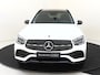 Mercedes-Benz GLC 300e 4MATIC Panoramadak / Nightpakket / Elektr. Trekhaak / Parkeercamera / Stoelverwarming / Treeplanken