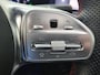 Mercedes-Benz A-klasse 180 Business Solution AMG Night Edition (SFEERVERLICHTING, PANORAMADAK, STOELVERWARMING, WIDESCREEN DASH)