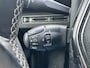 Peugeot 3008 1.2 PureTech Allure Trekhaak Cruise PDC Carplay Digitaal Clima Hoogzitter!