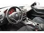 BMW X1 sDrive20i Executive [ Navi Cruise Control Sensoren achter ]