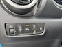 Hyundai Kona Electric EV Premium Sky 64 kWh 3-Fase / SOH 100% / Dealer onderhouden / Facelift model / Schuifkanteldak / Leder / WLTP 484 km / Warmtepomp / Stoelventilatie en verwarming / HUD / Apple Carplay of Android auto / Led koplampen