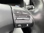 Hyundai Kona Electric EV Premium Sky 64 kWh 3-Fase / SOH 100% / Dealer onderhouden / Facelift model / Schuifkanteldak / Leder / WLTP 484 km / Warmtepomp / Stoelventilatie en verwarming / HUD / Apple Carplay of Android auto / Led koplampen