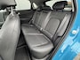 Hyundai Kona Electric EV Premium Sky 64 kWh 3-Fase / SOH 100% / Dealer onderhouden / Facelift model / Schuifkanteldak / Leder / WLTP 484 km / Warmtepomp / Stoelventilatie en verwarming / HUD / Apple Carplay of Android auto / Led koplampen