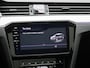 Volkswagen Passat Variant 1.4 TSI PHEV GTE Business | Panoramadak | Trekhaak | Camera | Stoelverwarming |