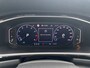Volkswagen T-Roc 1.5 TSI 150pk R-Line DSG Automaat Cockpit Pro / Panoramadak / Led Matrix / 19"LM Velgen / App-Connect / Camera Navigatie / Ergo Active bestuurdersstoel / Achterklep electrisch /