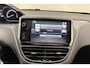 Peugeot 2008 1.2 PureTech Allure 110 PK | Automaat | Panorama dak | Camera | Navigatie | Cruise Control | Climate Control | Bluetooth | Licht Metalen Velgen