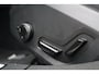 Volvo V60 2.0 T6 Plug-in hybrid AWD Plus Dark | Adaptive Cruise Control | Elektr. bedienbaar schuif-\-kanteldak | 360 Camera | Stoelverwarming voor + achter | Verwarmd stuurwiel | Elektr. verwarmde voorruit | Trekhaak | Harman kardon audio | Elektr. verstelbare voorstoelen incl. geheugen | Sportstoelen | 18" velgen |