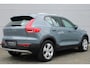 Volvo XC40 1.5 T3 Business Pro | Thunder Grey metallic | Lichtmetalen Velgen 5-Spaaks 18" | Trekhaak Uitklapbaar | Cruise Control Adaptief |Electronic Climate Controle | Voorstoelen + Stuurwiel Verwarmend | Navigatiesysteem Full Map + Hard Disk | Park Assist achter | Rijstrooksensor Met Correctie | Uitwijk Assistent | Apple Carplay/Android Auto