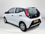 Toyota Aygo 1.0 VVT-i x-fun | 5 deurs | Airconditioning | Fietsendragerbeugel | Bluetooth |