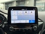 Ford Fiesta 1.0 EcoBoost Hybrid ST-Line | Zeer nette auto | Apple carplay & Android auto | Navigatie via carplay | Parkeersensor achter | Stoelverwarming | Stuurverwarming | Voorruitverwarming | Privacy glas |