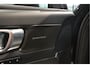 Volvo XC40 2.0 B3 Plus Dark Black edition camera harman kardon 20 inch !!